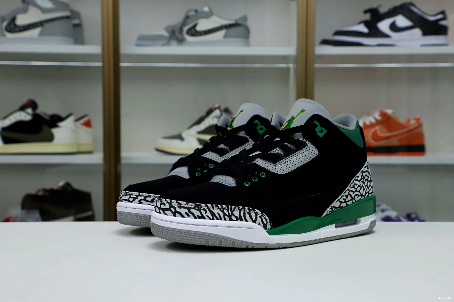JORDAN AIR GREEN 3 PINE 0824